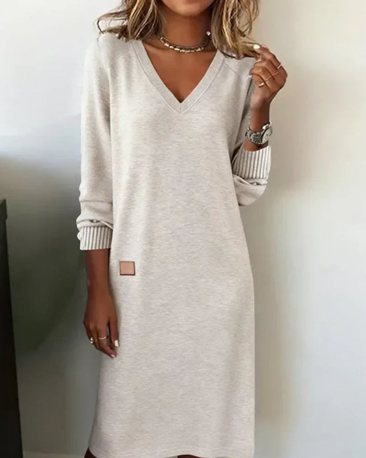 Clelia | L'Abito Midi con Scollo a V