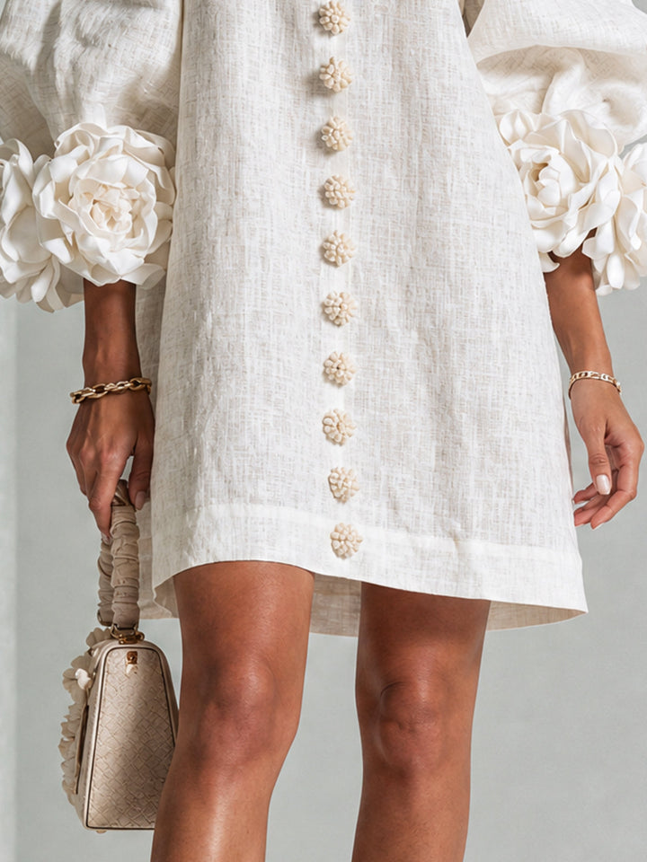 Abito Amara Mini Elegante con Bottoni Floreali