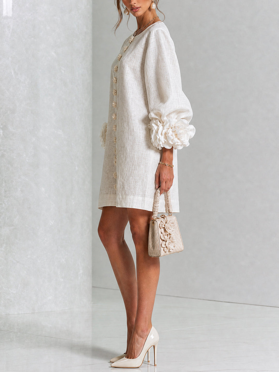 Abito Amara Mini Elegante con Bottoni Floreali