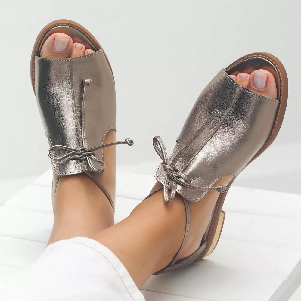 LILLIANA – SANDALI IN PELLE CON CINTURINI.